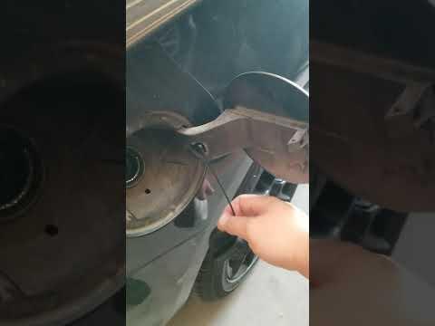 How to Replace the Fuel Cap on a 2018 Chevrolet Impala (Fix EVAP Leak & Check Engine Light)