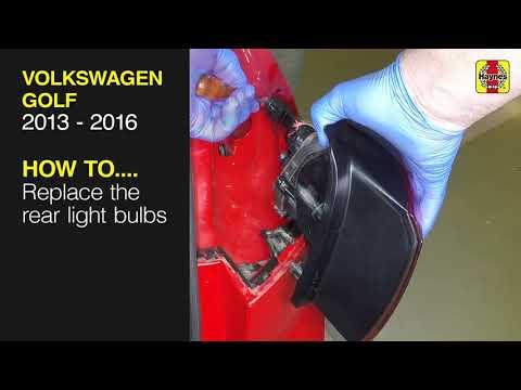 Volkswagen Golf (2013 - 2016) - Replace the rear light bulbs