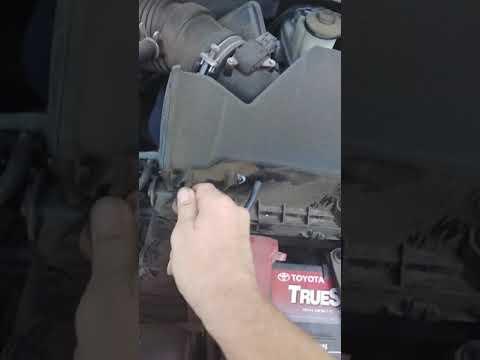 how to remove and inspect, replace engine air filter on a 2018 toyota avalon v6