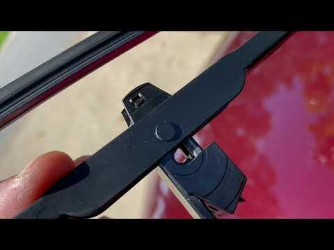How to Replace Front Windshield Wiper Blades on a 2019 Honda Insight