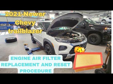 How to Replace the Engine Air Filter on a 2021 Chevrolet Trailblazer