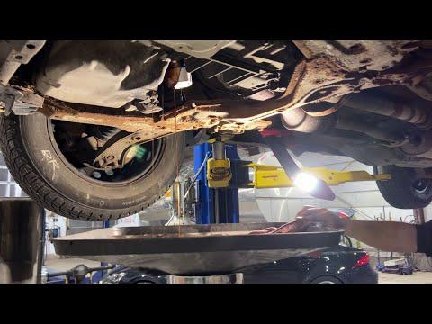 How to Change Engine Oil & Oil Filter on a 2011 Honda CR-V (0W-20)